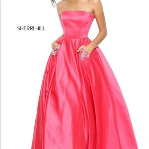 sherri hill size 4